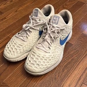 Nike Zoom tennis sneakers men’s 14